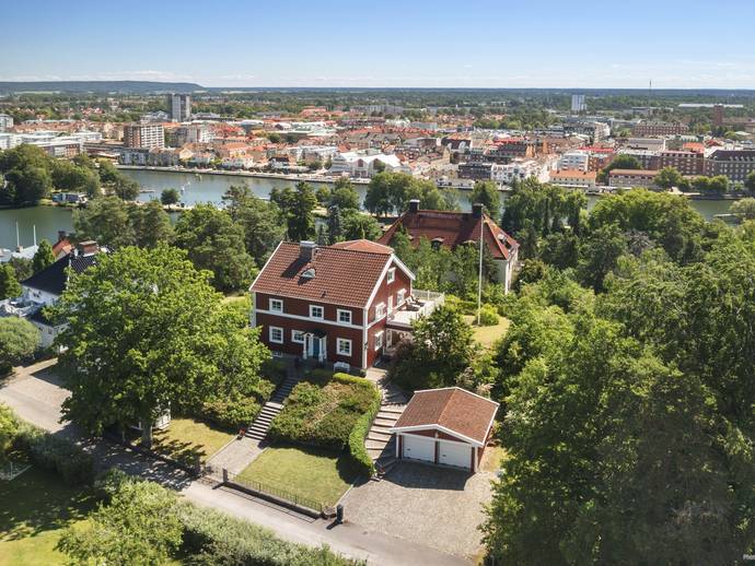 9 rok · 322 m² · Vimpelkullegatan 4