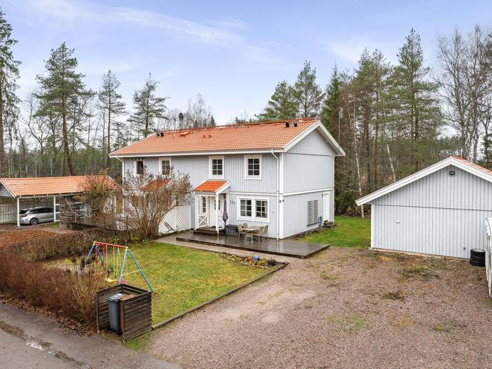 4 rok · 112 m² · Skidvägen 12A