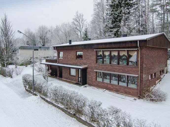 6 rok · 154 m² · Åkerliden 15