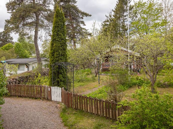 3 rok · 32 m² · Södra kolonin, Hallonstigen 6