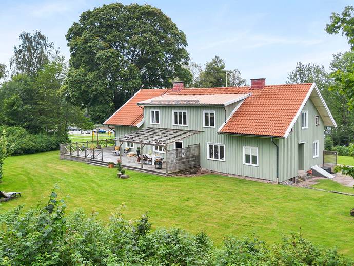 10 rok · 277 m² · Södra Vings Prästgård 101