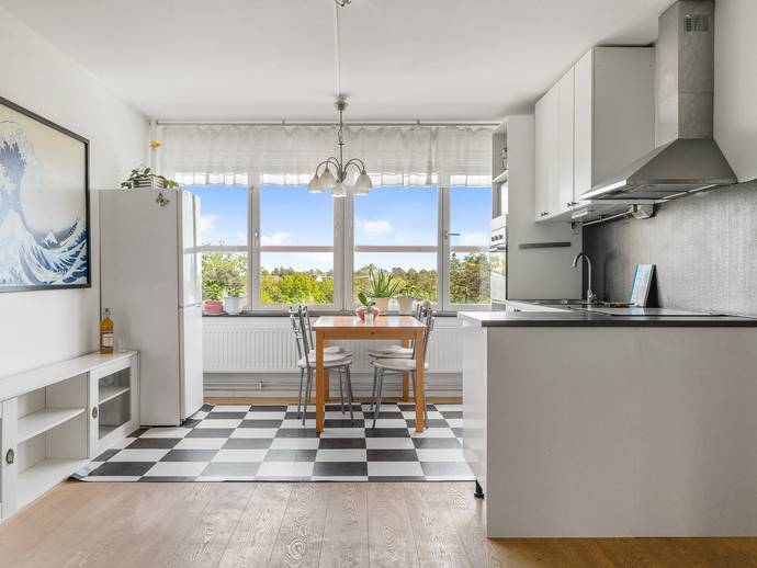 4 rok · 68 m² · Henriksdalsringen 111