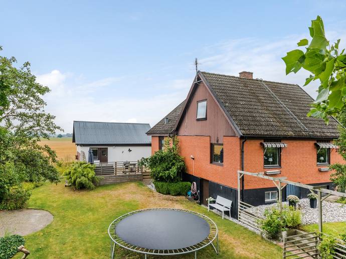 7 rok · 109 m² · Stackarp 2330