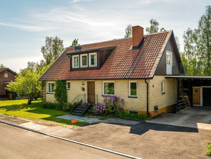 6 rok · 154 m² · Norrvägen 4