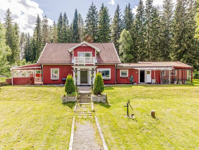 5 rok · 137 m² · Övre Fallbyn 1