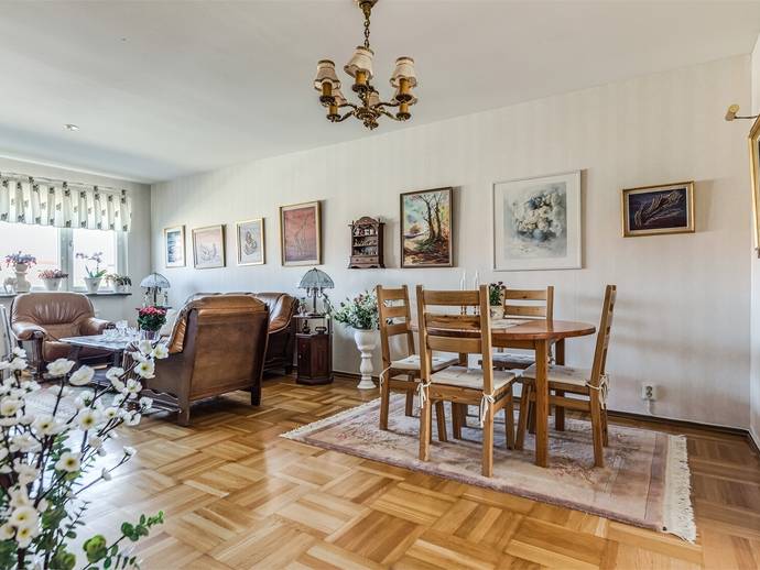 3 rok · 77,6 m² · Gullregnsgatan 1