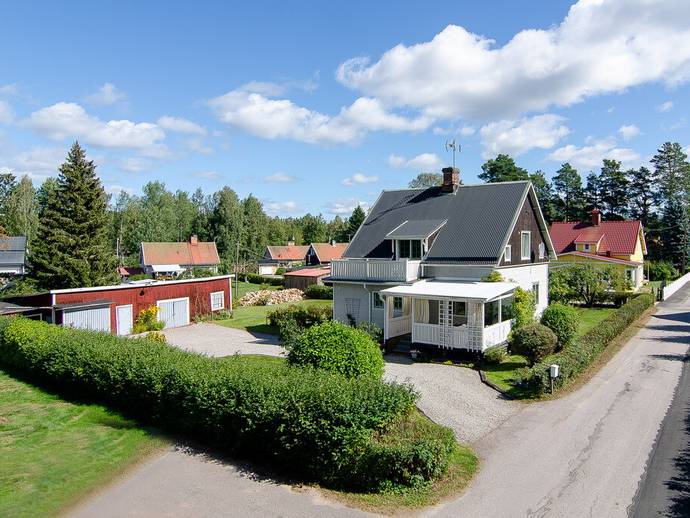 5 rok · 111 m² · Smedjordsvägen 3