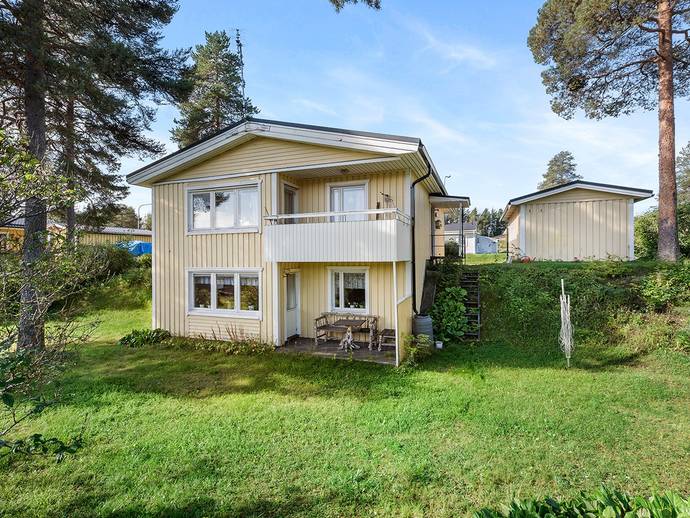 5 rok · 130 m² · Bergvägen 8