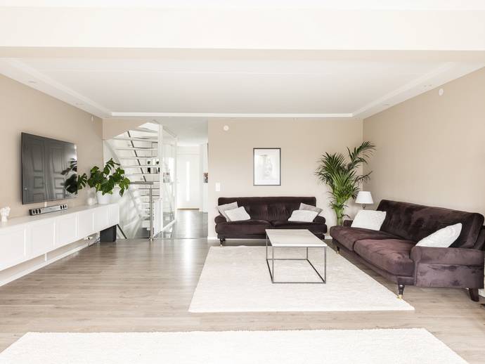 5 rok · 123 m² · Värbyängen 4