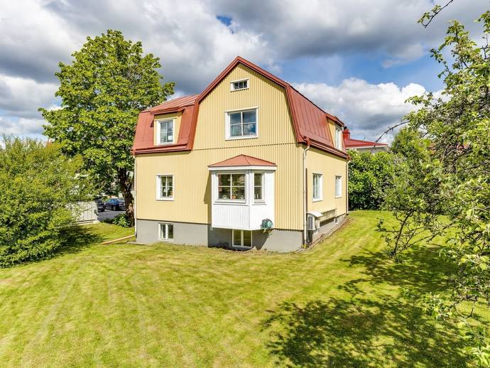 6 rok · 157 m² · Hytthällsgatan 5