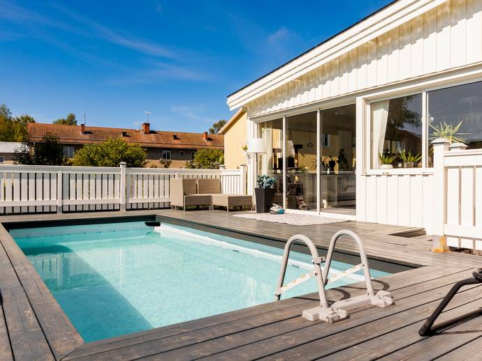4 rok · 120 m² · Brobacksgatan 4