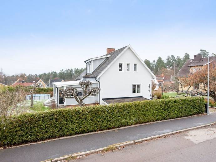 4 rok · 100 m² · Berggatan 12