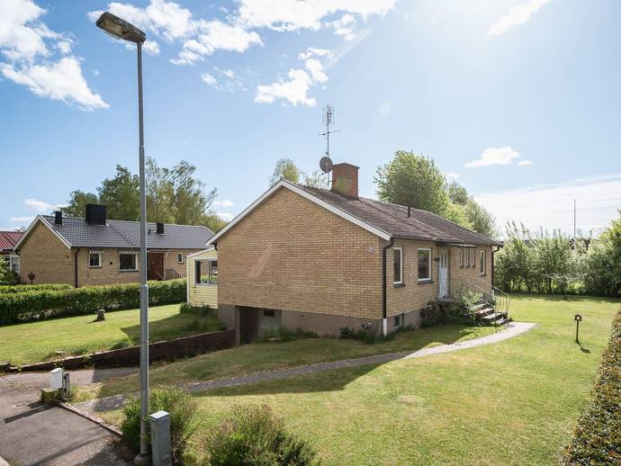 4 rok · 91 m² · Dag Hammarskjölds gata 56