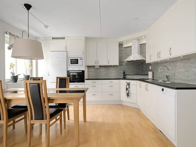 2 rok · 48,9 m² · Hissjövägen 30