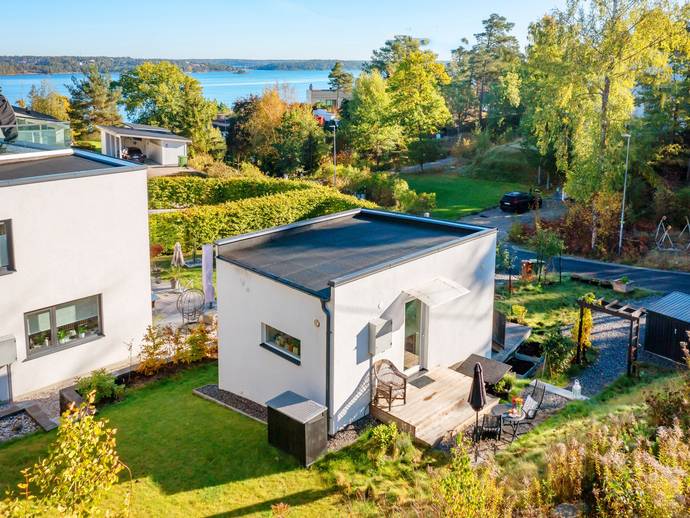 1 rok · 33 m² · Björnbärsvägen 13 A