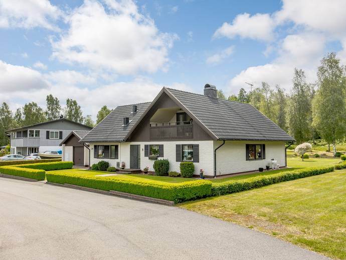 6 rok · 215 m² · Sjöslingan 24