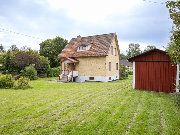 6 rok · 107 m² · Ålvägen 8
