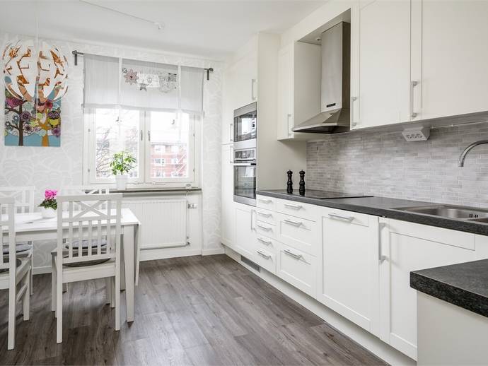4 rok · 94,2 m² · Valhallavägen 4 B