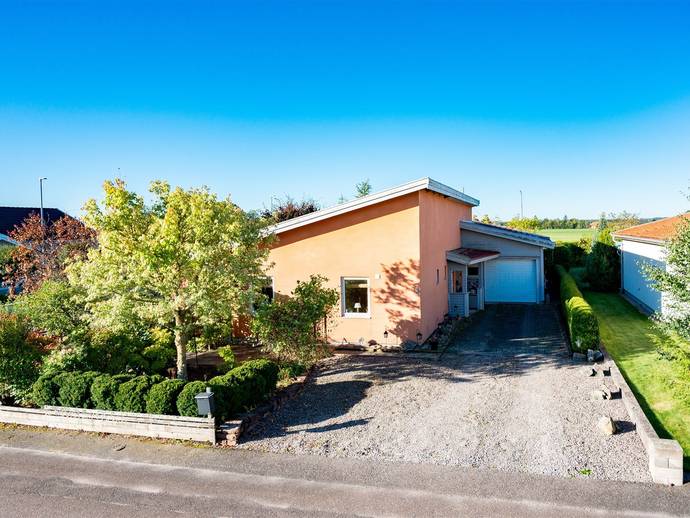 3 rok · 91 m² · Juristvägen 1