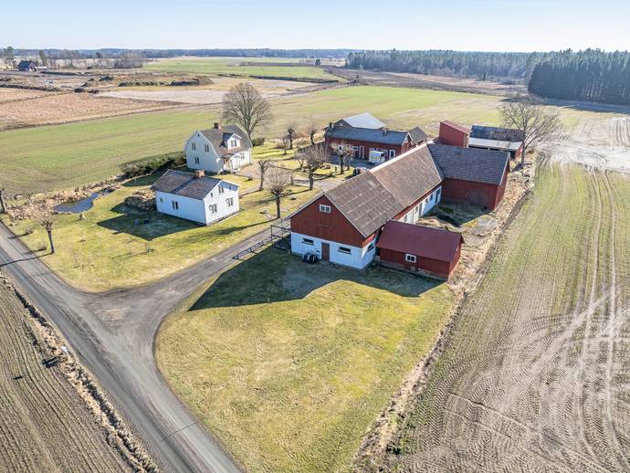 6 rok · 105 m² · Eling Elingstorp 8 och 9