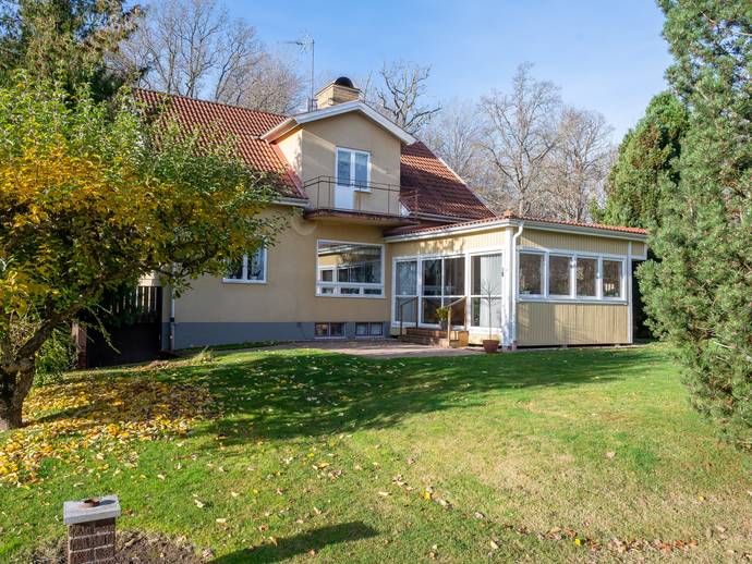 6 rok · 152 m² · Ekliden 19