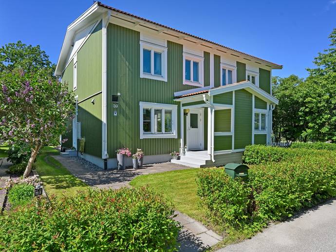 5 rok · 106 m² · Etydgränd 39
