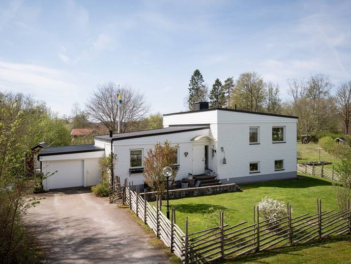 6 rok · 105 m² · Aratorpsvägen 36