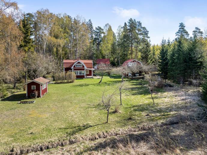 3 rok · Hjälsta Tuna 39