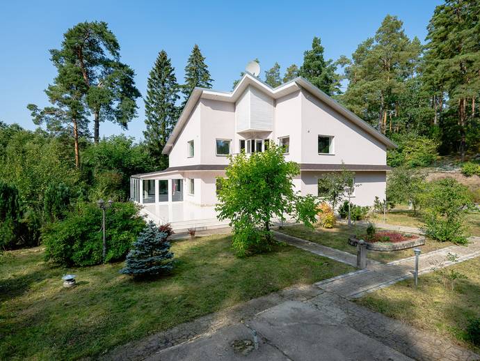 7 rok · 219 m² · Ålspånga Grindtorp
