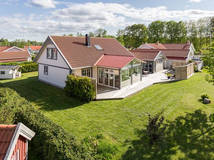 7 rok · 203 m² · Takarevägen 20