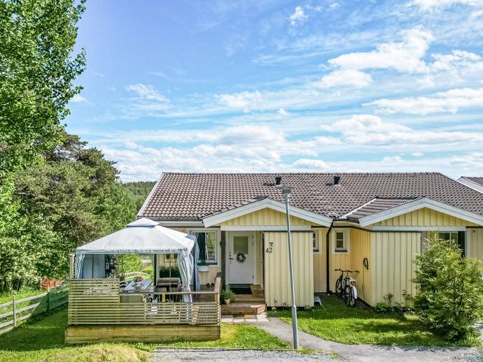 4 rok · 104,4 m² · Spinnerivägen 42
