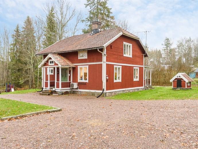 6 rok · 105 m² · Berg 139