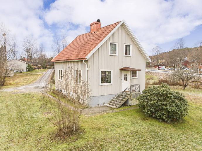 4 rok · 92 m² · Högsvägen 8