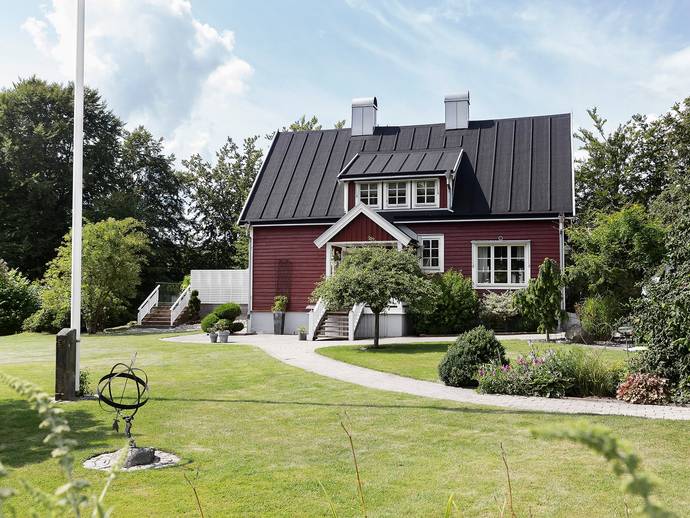 6 rok · 204 m² · Rosenhillsvägen 13