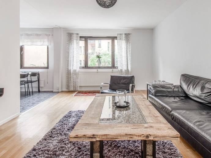 2 rok · 58 m² · Surbrunnsgatan 57