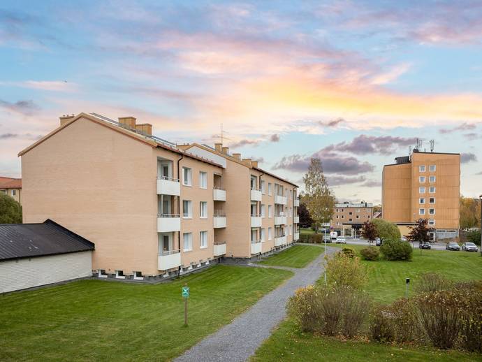 2 rok · 57 m² · Krokvägen 12C