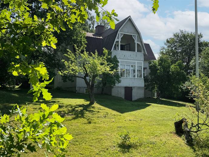 7 rok · 145 m² · Raholmsvägen 3