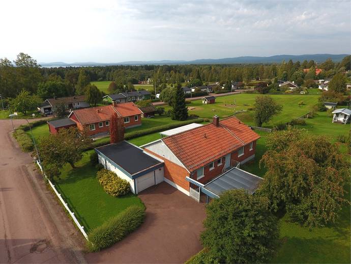 4 rok · 100 m² · Backvägen 5