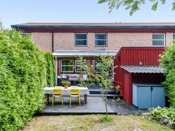 5 rok · 119 m² · Skäcklingevägen 153