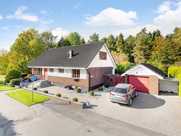 7 rok · 144 m² · Rönnbärsgatan 4