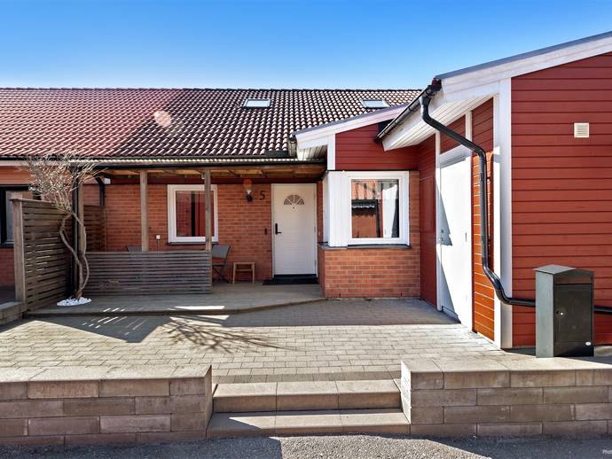 5 rok · 120 m² · Skogsmyragatan 5