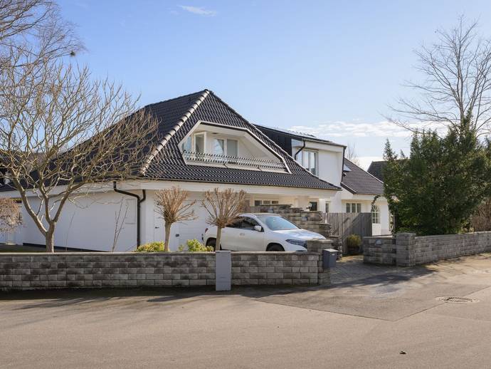 8 rok · 220 m² · Anders möllares väg 2B