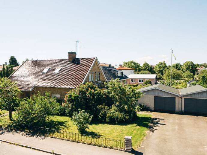 6 rok · 188 m² · Lindgatan 15