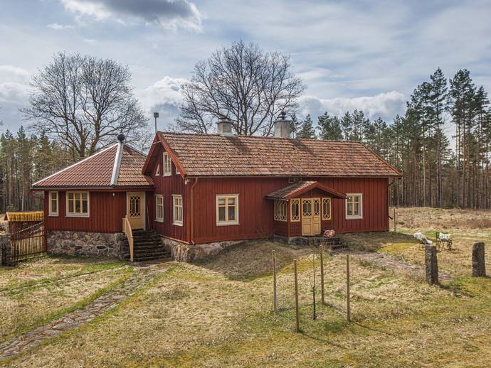 7 rok · 103 m² · Östra Hult 1