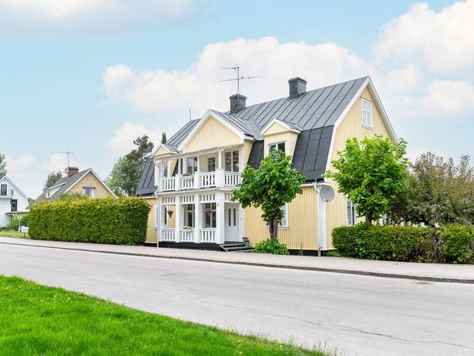 8 rok · 235 m² · Skäggebergsvägen 8
