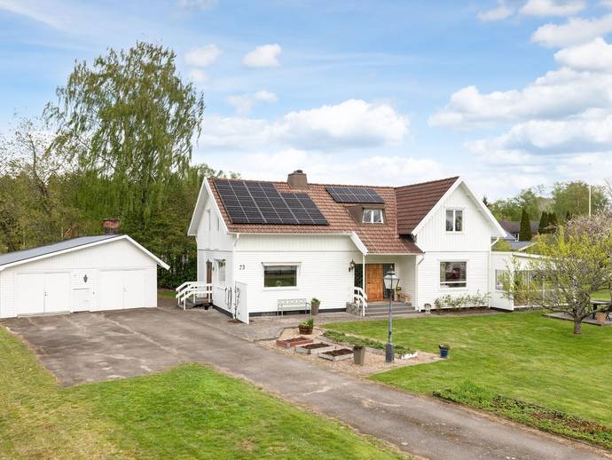 8 rok · 197 m² · Centralvägen 23