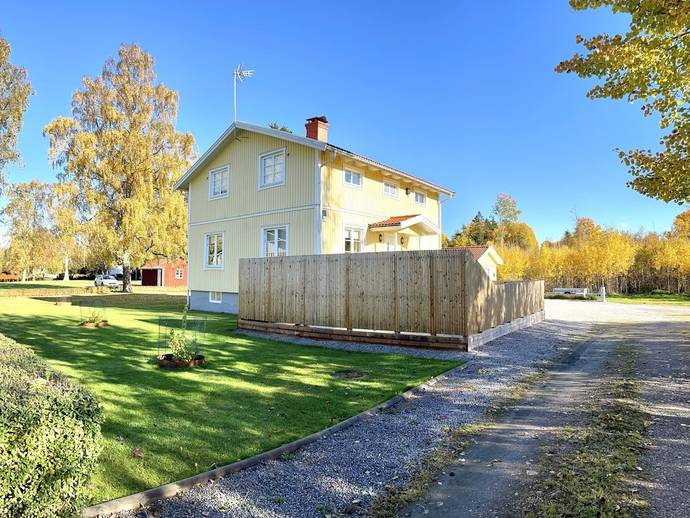 6 rok · 138 m² · Petersburg Götelund 1