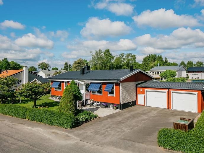 4 rok · 103 m² · Ängsvägen 12