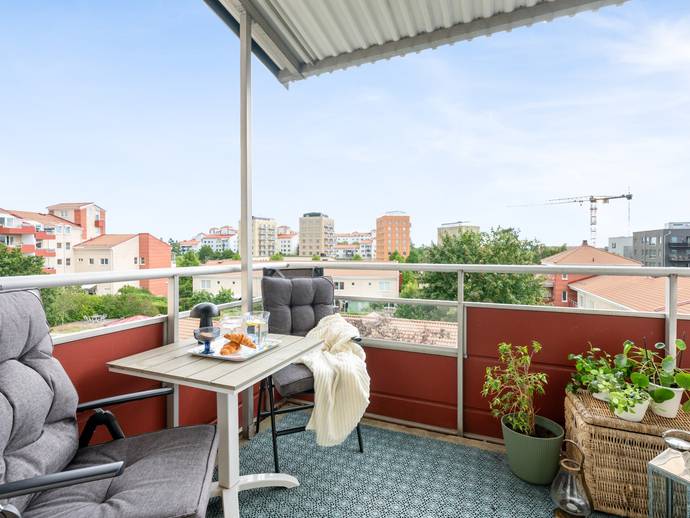 3 rok · 75 m² · Fyrspannsvägen 6