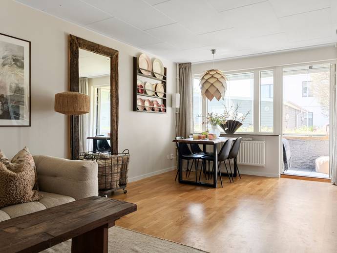 2 rok · 67 m² · Trollhättevägen 12